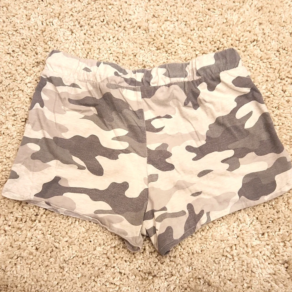 Old Navy Shorts size XL 14-16